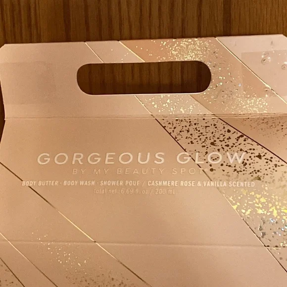 My beauty spot body care collection Cashmere Rose and Vanilla Blend scent - Picture 13 of 13